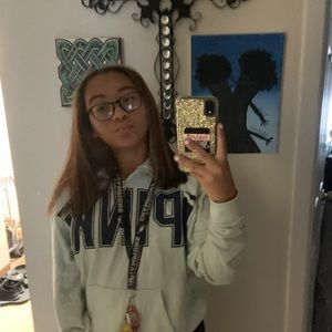 Meet your Posher, Vanessa